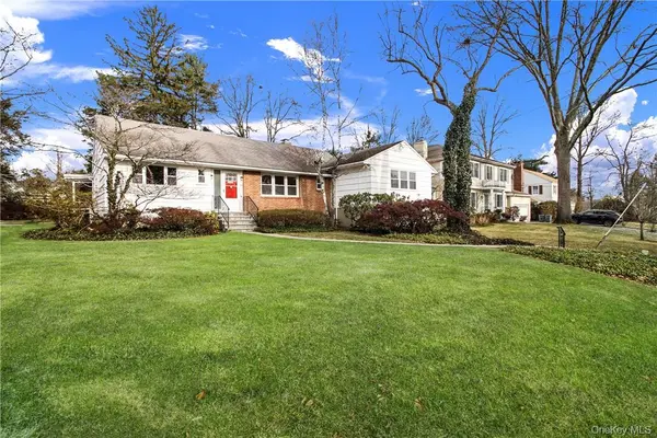 86 Carthage RD, Scarsdale, NY 10583