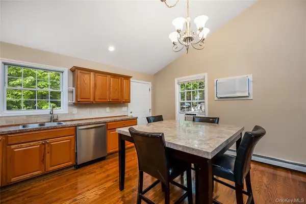 107 Sheep Pasture RD, Port Jefferson, NY 11777