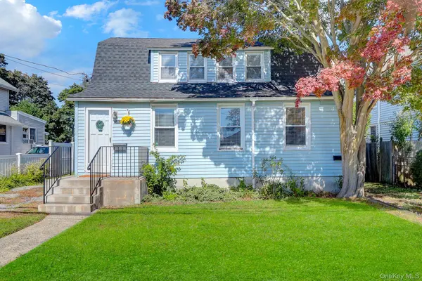 108 Linden ST, Bellmore, NY 11710