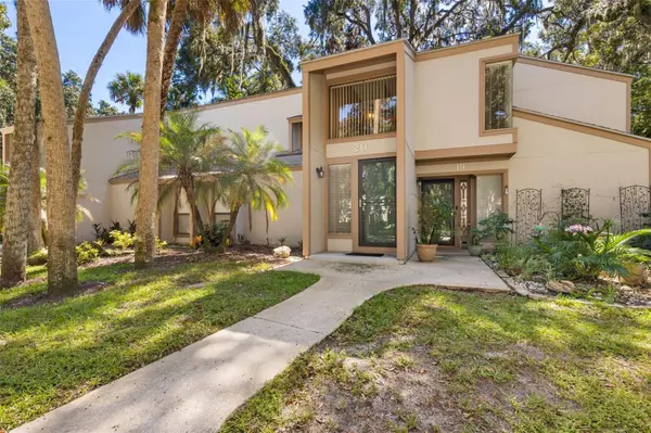 20 MID OAKS CIR, Palm Coast, FL 32137