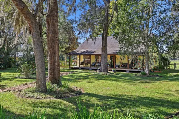 5916 NW 158TH ST, Alachua, FL 32615
