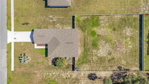 281 5TH ST W, Frostproof, FL 33843