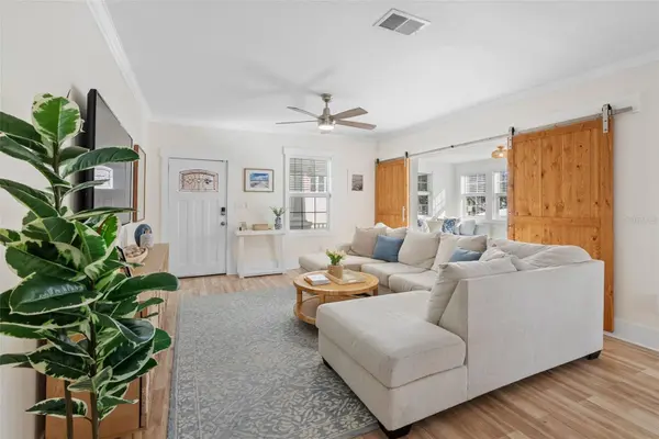 210 W EUCLID AVE, Tampa, FL 33602
