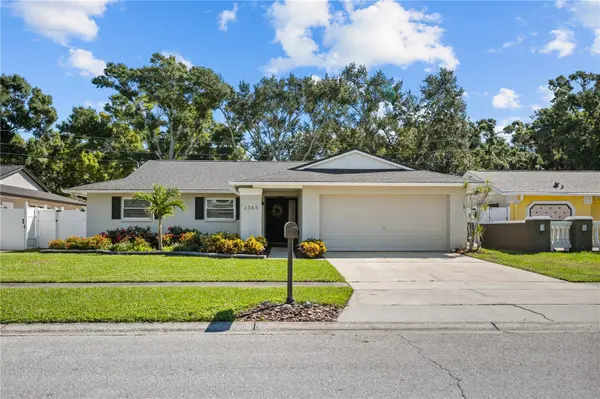 2365 MOORE HAVEN DR E, Clearwater, FL 33763