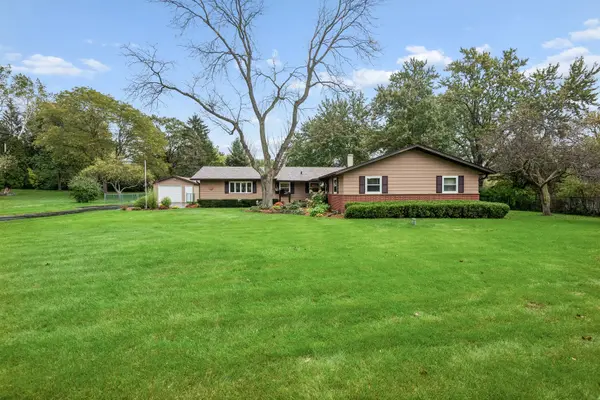2228 Hanlon RD, Libertyville, IL 60048