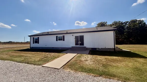 1833 Mercer LN, Centralia, IL 62801