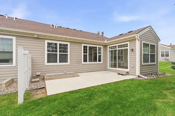 1075 Victoria Greens BLVD, Victoria, MN 55386