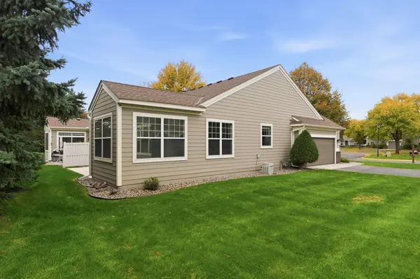 1075 Victoria Greens BLVD, Victoria, MN 55386