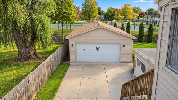 608 MONROE ST, Neenah, WI 54956