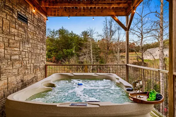 1436 Nicoha Blvd, Sevierville, TN 37876