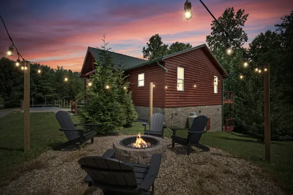 1436 Nicoha Blvd, Sevierville, TN 37876