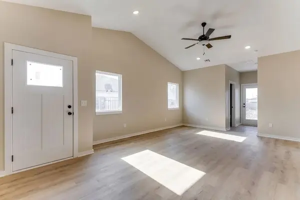 3647 N Starlight St, Maize, KS 67223