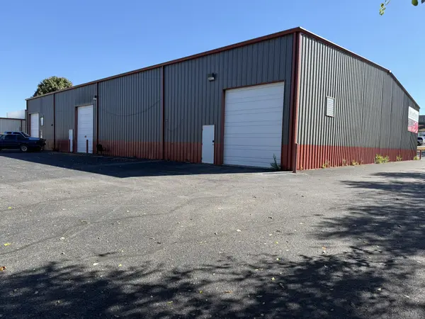 123 Industrial Park DR #123 A, B, C & 125 A-B, Hollister, MO 65672