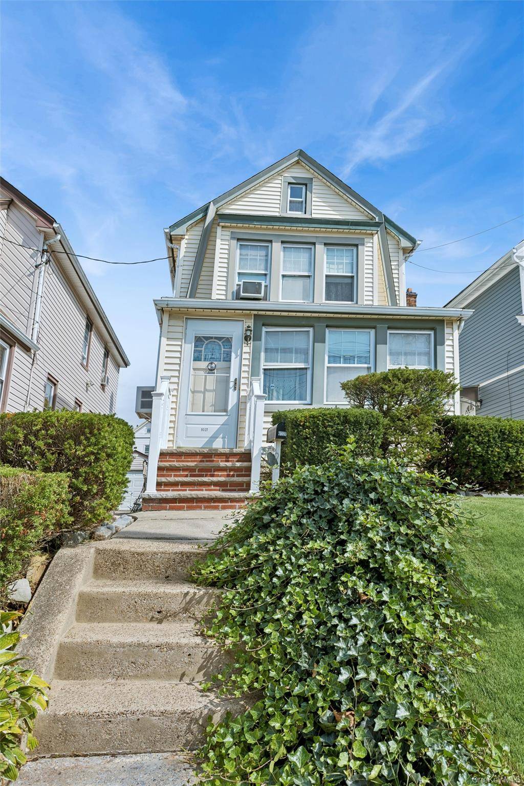 93-27 207th ST, Queens Village, NY 11428