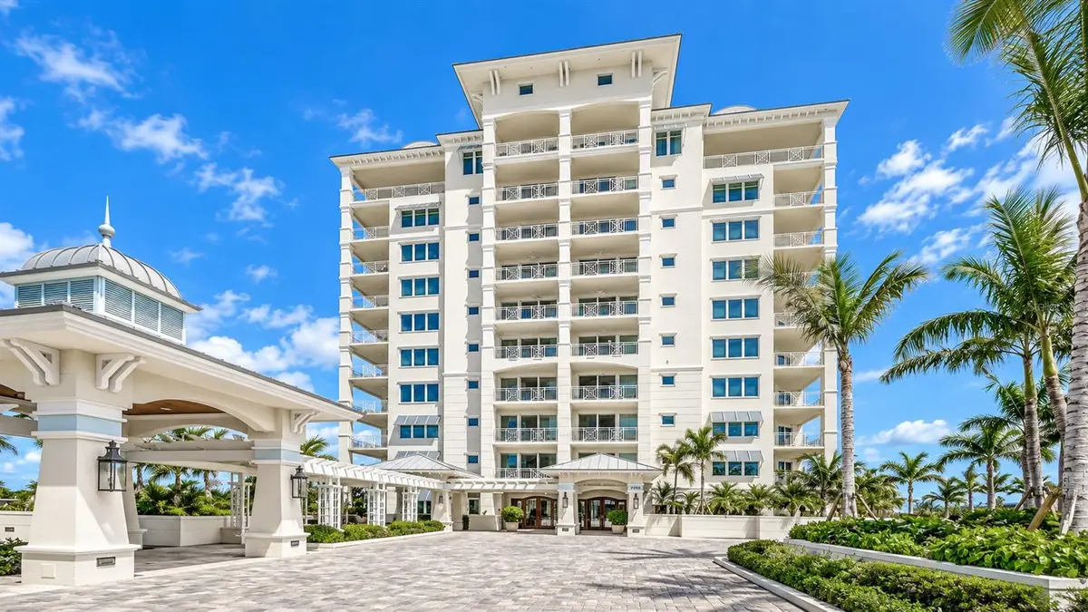 2050 BENJAMIN FRANKLIN DR #B704, Sarasota, FL 34236