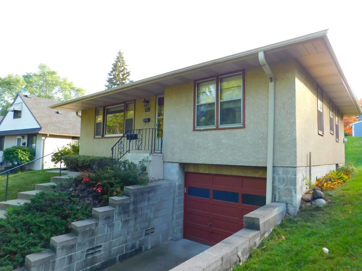 710 Edgar AVE, Saint Paul, MN 55117