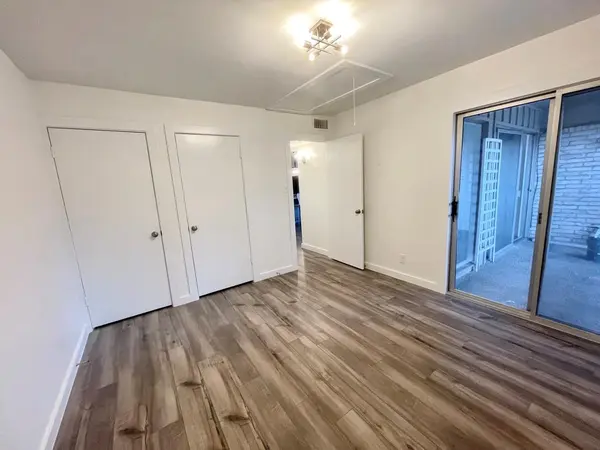 1304 Summit ST #202, Austin, TX 78741