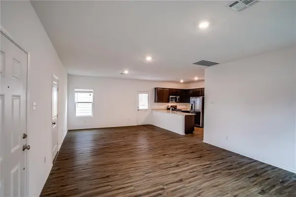 243 Geode GLN, Maxwell, TX 78656