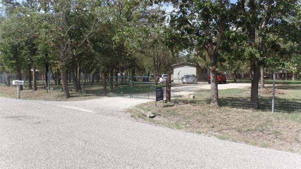 150 Mandy LN, Red Rock, TX 78662