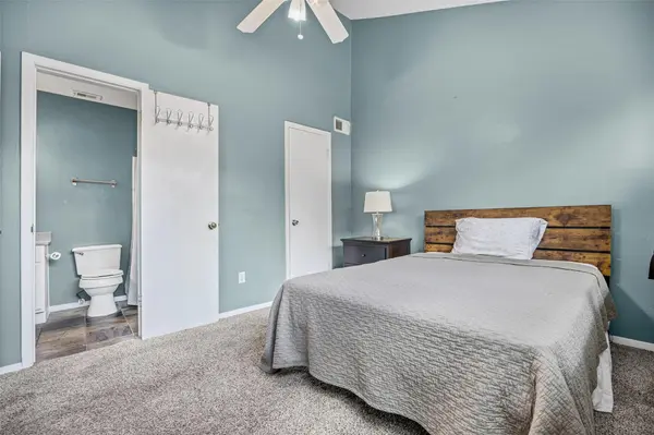 1818 S Lakeshore BLVD #37, Austin, TX 78741