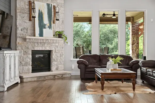 200 Lake Rim CIR, Georgetown, TX 78633