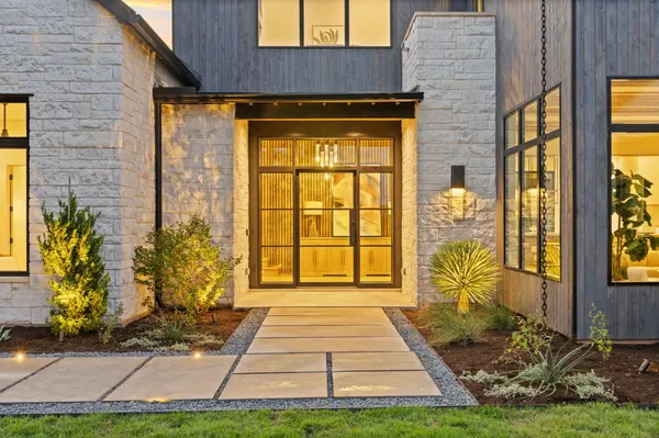 1779 Grande View TRL, Round Mountain, TX 78663