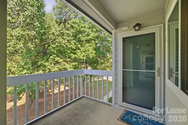 6132 Heath Ridge CT, Charlotte, NC 28210