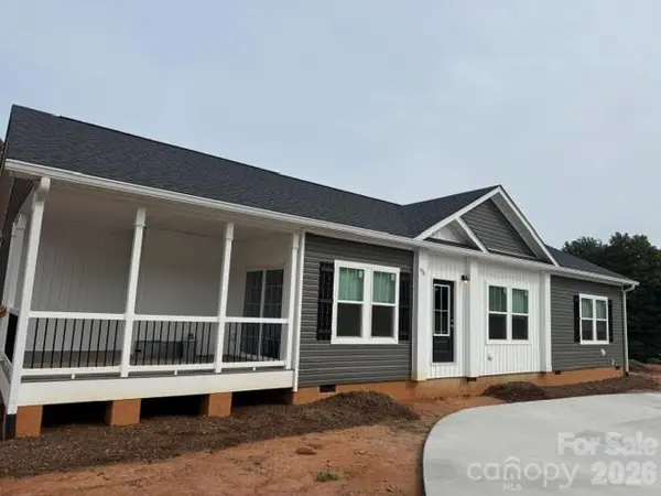 1721 Middleton DR, Morganton, NC 28655