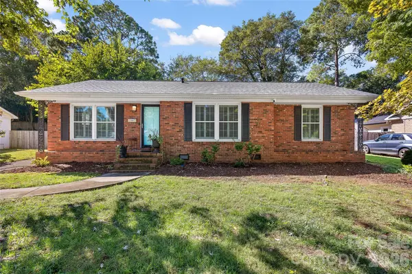 5908 Brookhaven RD, Charlotte, NC 28210