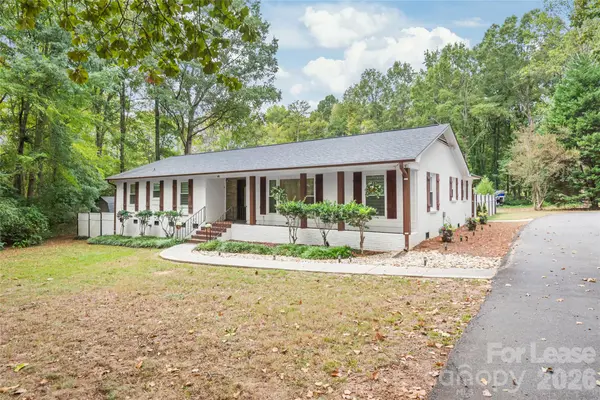 2600 E Providence DR, Charlotte, NC 28270