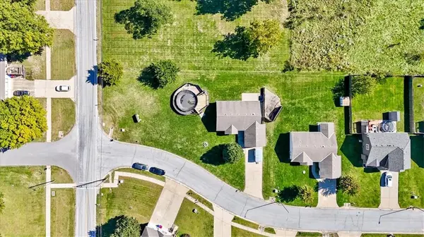 3025 N 157th ST, Basehor, KS 66007