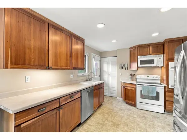 6025 Miller, Arvada, CO 80004