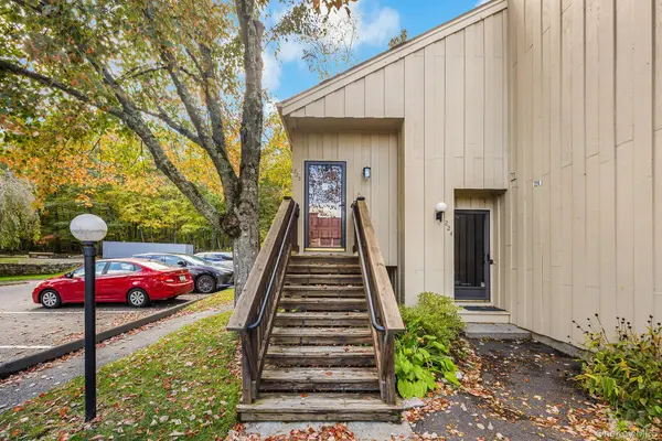 225 Lakeside DR, South Salem, NY 10590