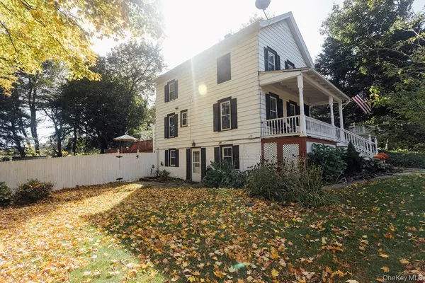 32 Chatham ST, Kinderhook, NY 12106