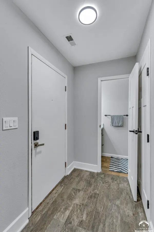 2616 W 24th TER, Lawrence, KS 66047