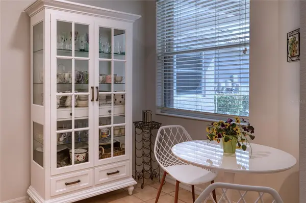 4269 CASCADE FALLS DR, Sarasota, FL 34243