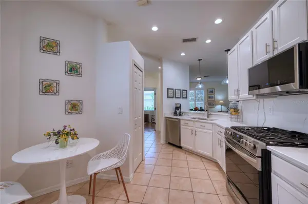 4269 CASCADE FALLS DR, Sarasota, FL 34243