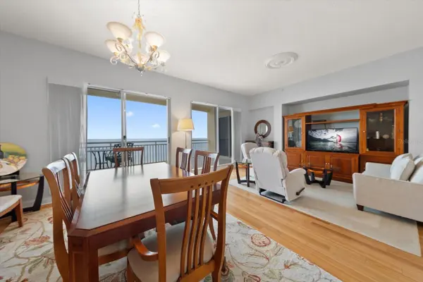 1200 GULF BLVD #1704, Clearwater, FL 33767