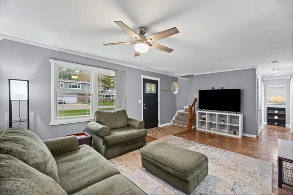 5216 Palm ST, Mchenry, IL 60051