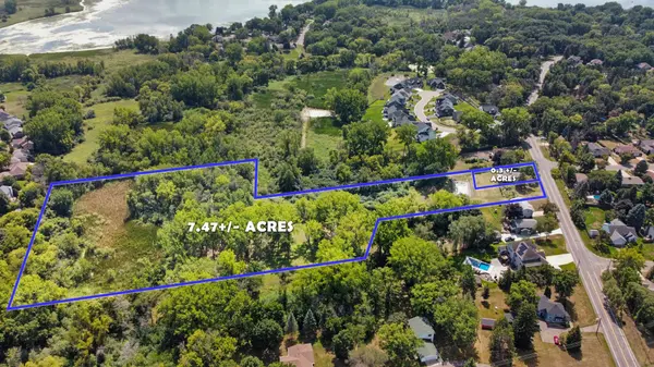 3032 Labore RD, Little Canada, MN 55109