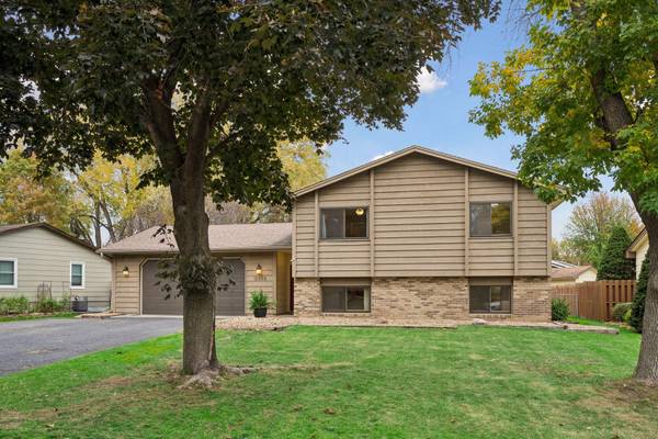 12008 Maryland CT, Champlin, MN 55316