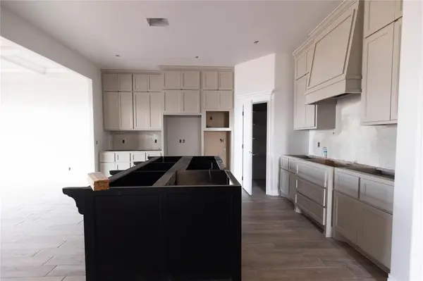 8308 NW 155th ST, Edmond, OK 73013