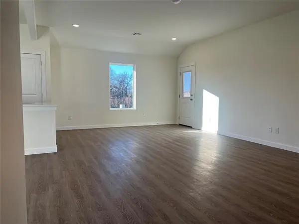 2061 Brush Creek WAY, Newcastle, OK 73065
