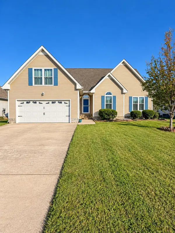 3637 Aurora Dr, Clarksville, TN 37040