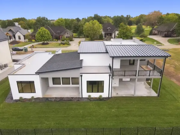 4010 E Dunrobin DR, Springfield, MO 65809