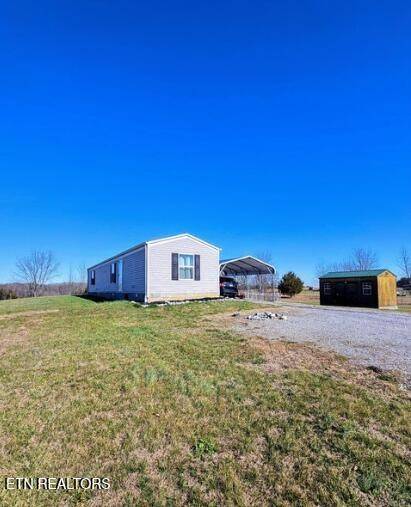 1099 Lakeside Rd, Madisonville, TN 37354