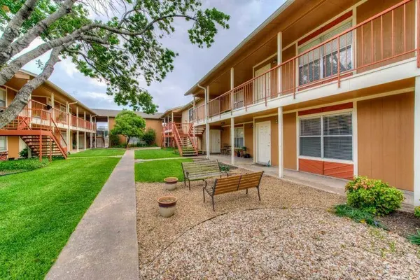 2450 Ashdale DR #D219, Austin, TX 78757