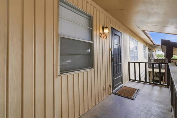 1404 Fault Line Drive, Horseshoe Bay, TX 76577