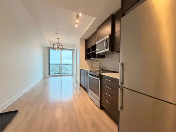 128 Fairview Mall DR #1206, Toronto C15, ON M2J 0E8