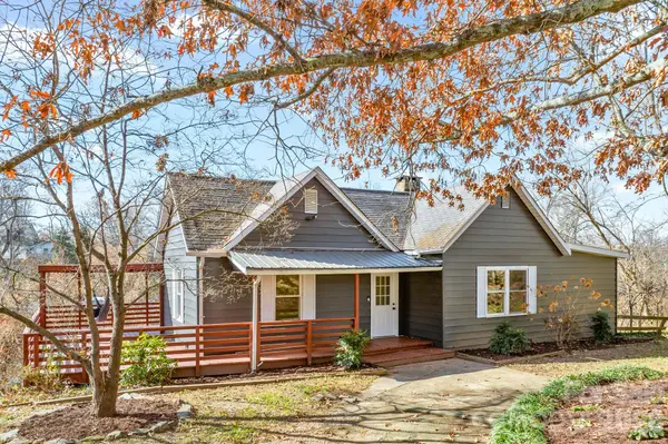 2 Worley PL, Asheville, NC 28806